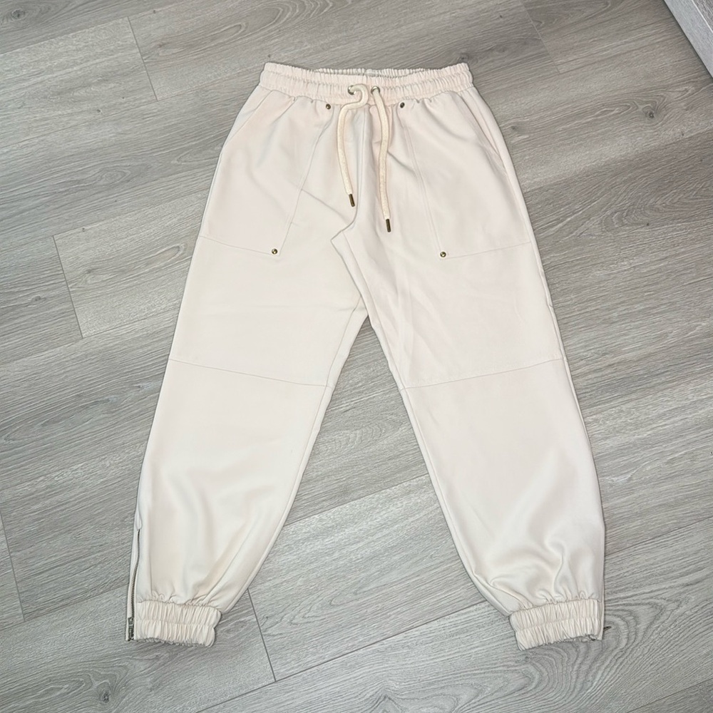 ZARA PANTS. NEW!🌟